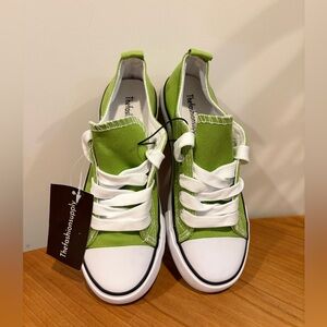 Girls Canvas Sneakers
